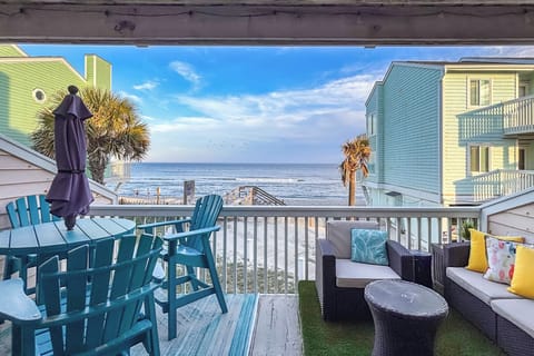 Kure Beach Vacation Rental | 2BR | 3BA | 1,116 Sq Ft | 1 Flight of Stairs