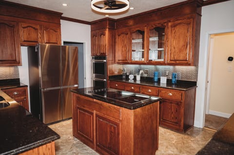 kitchen view, its large, 2 ovens!