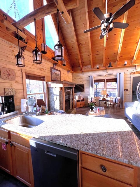 Guests constantly comment on the quality of the kitchen. Plenty tools!