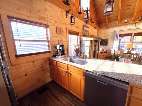Well stocked kitchen: dishwasher, microwave, toaster, coffee maker, crockpots...