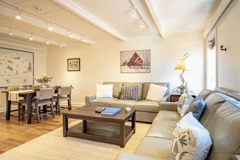 Welcome to Atelier Alpine - Newly remodeled 2BD, 2BA Sun Valley Condo