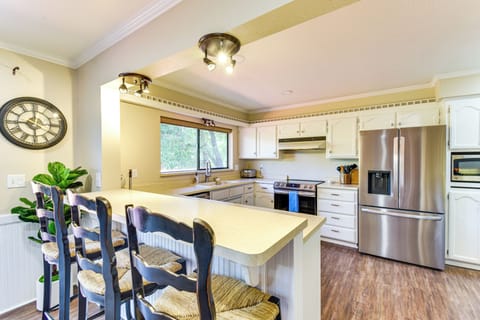 Kitchen | Main Level | Drip Coffee Maker | Espresso Machine | Cooking Basics