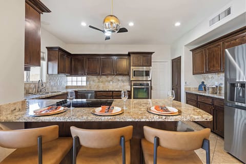 Calling all foodies (and midnight snackers)! Our kitchen is fully stocked and ready for everything—from pancake breakfasts to late-night pizza parties. Cook, eat, repeat.