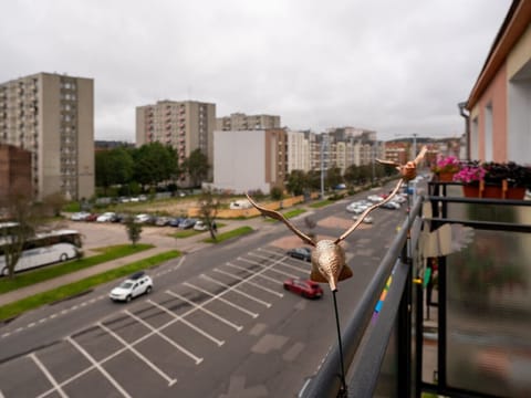 Private Balcony | Book Now with RENTUJEMY