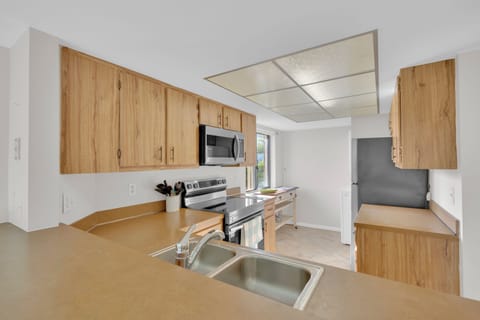 Kitchen at Fairview Isles 226