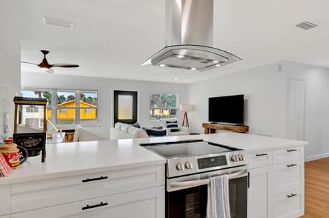 From the range to the couch: style and convenience.