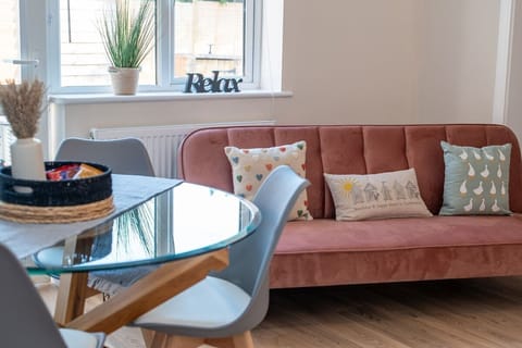 Living Room / Lounge