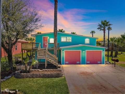 A colorful oasis awaits! Your adventure begins now!