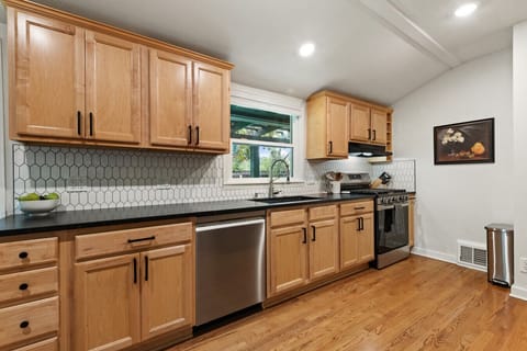 Beautiful gourmet kitchen with new appliances
