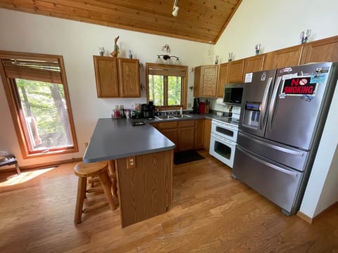 Fully stocked kitchen with double-oven and open floorplan