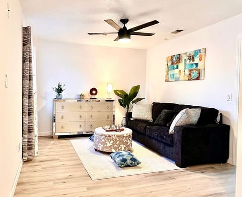 Upstairs Bedroom 4 – Connected to Master 2, includes sofa bed for kids or small families.