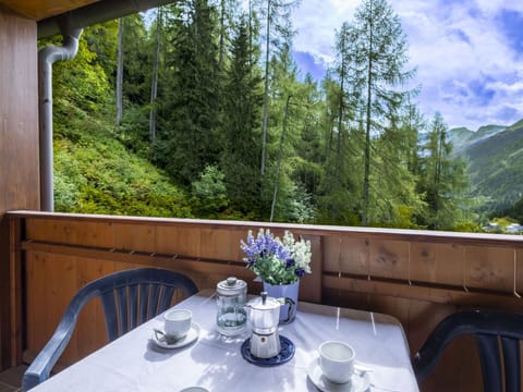 Interior Design, Furniture, Room, Hardwood, Chair, Kitchen & Dining Room Table, Wood Stain, Curtain, Larch