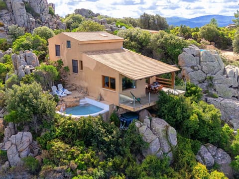 Natural Landscape, Rock, Outcrop, Cottage, Estate, Resort, Villa, Eco Hotel, Farmhouse, Swimming Pool