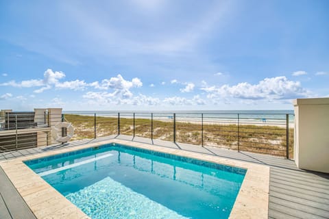 Vivianna #5 - Second Floor - Pool Deck