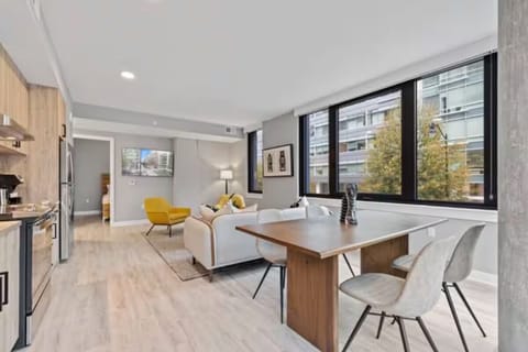 Dining & living area