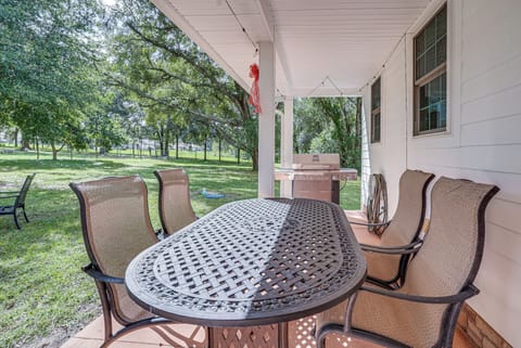 Polk City Vacation Rental | 3BR | 2BA | 1,800 Sq Ft | 4 Steps to Access