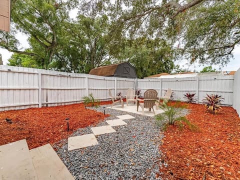 Landscaped luxury! Grab a drink and gather 'round.