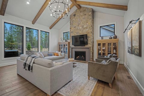 17800 Preservation Loop-06