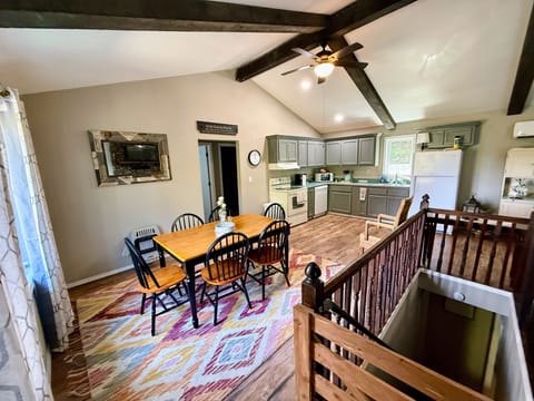 Full kitchen - basic kitchen appliances and accessories, dining table sets 6.