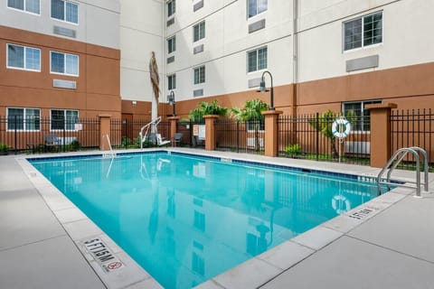 Swimming pool, don’t be afraid to jump in!
