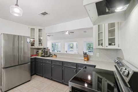 Large fully stocked kitchen with air fryer, espresso maker and Netspresso machine for those coffee drinkers