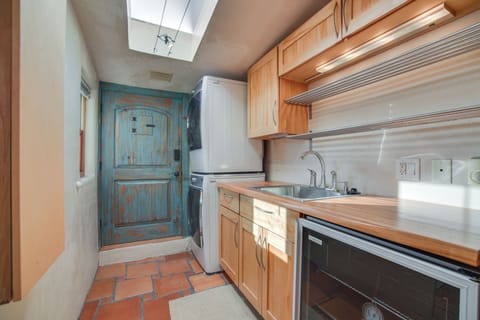 Laundry Room | Detergent Provided