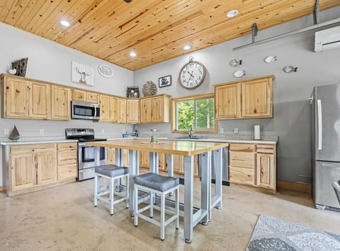 Fully stocked kitchen