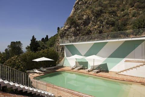 AltaRocca's charming pool area.