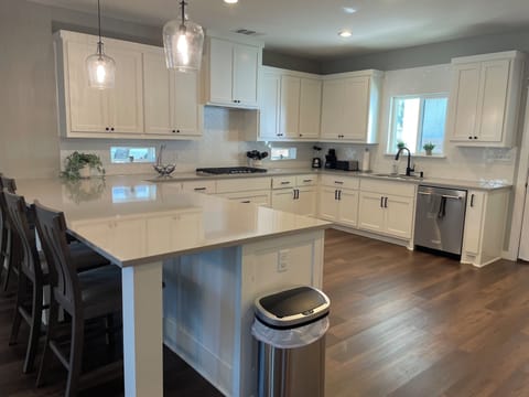 Spacious counter area.