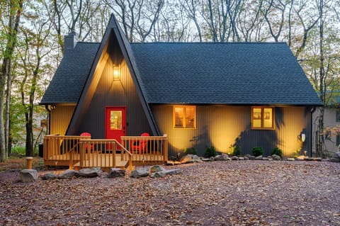 Luxury A-Frame Chalet - Newly Remodel