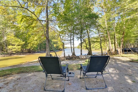 Cherokee Vacation Rental | Studio | 1BA | 160 Sq Ft | Stairs Required