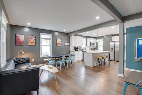 Cheverly Vacation Rental | 3BR | 2BA | 1,000 Sq Ft | 3 Steps Required