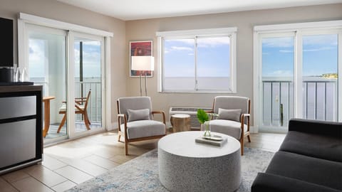 Gather comfortably with wide-open views framing every moment.