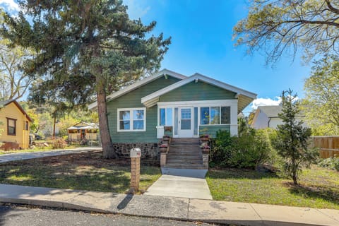 Williams Vacation Rental | 4BR | 2BA | 1,467 Sq Ft | Stairs Required