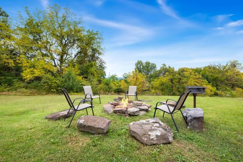  Open acreage and fire pit!