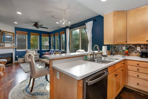 Crestview Commons A207: An open concept kitchen allows you to cook and stay connected with the living room activities.