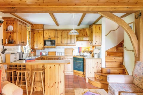 Farmhouse style pine kitchen, well equipped for your self catering holiday.