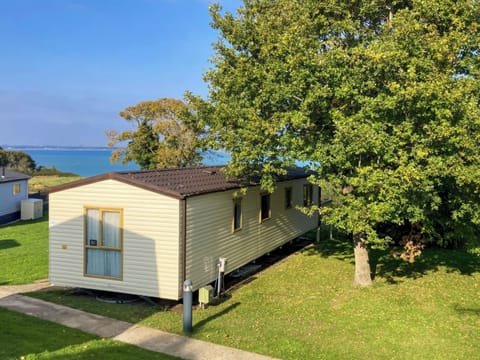 Outdoor | Lapras, Thorness near Cowes