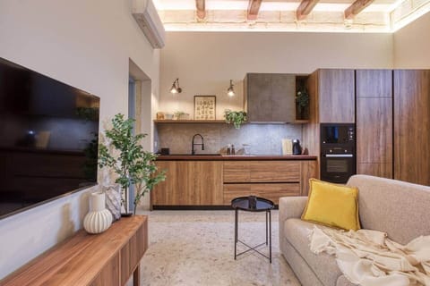 45163f2e ea93 4cfe a621 7e228314b3e7