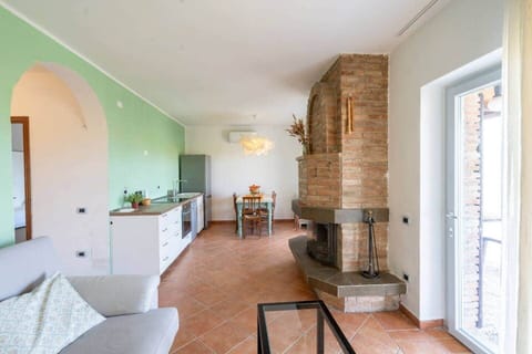 Sala con cucina e pranzo