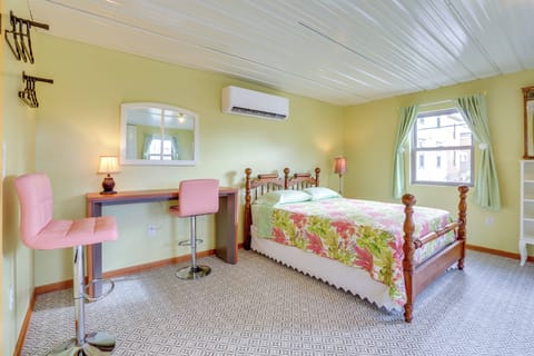 Louisville Vacation Rental | Studio | 1BA | 400 Sq Ft | Stairs Required