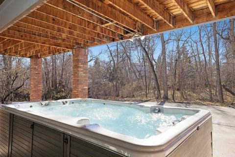 Enjoy yourselves in our pristine, oversized 14-foot "Swim Spa" hot tub! 