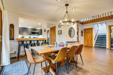 Kitchen | Dining Area