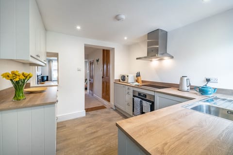 Ground floor: Kitchen