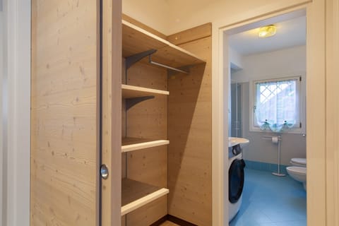 Apartment 'Casetta Gialla' with Private Terrace Apartment in Friuli-Venezia Giulia