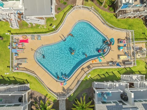 Pool Side Fun is waiting for you!