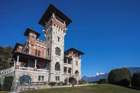 The exterior of Villa Gaeta as viewed from the lake.