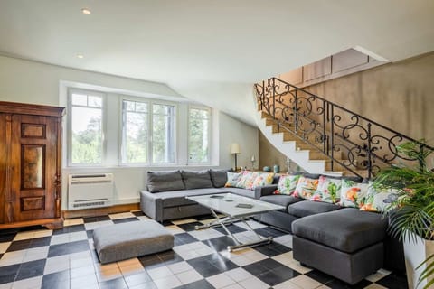 Magnifique Villa a Biot House in Valbonne