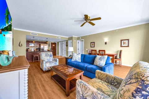 Open concept living space made for gathering together HKK-443