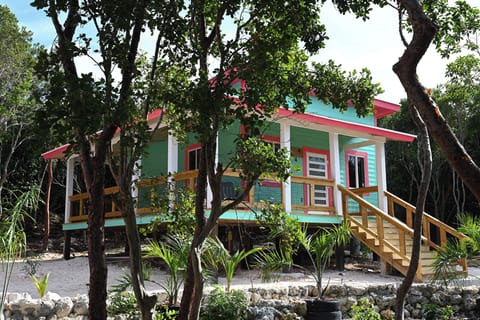 Welcome to Moonlit Escape, a brand new cottage a short walk from two spectacular beaches.